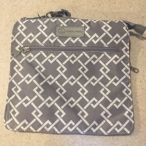 Crossbody purse